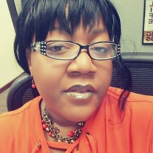 Meet your Posher, Lynette